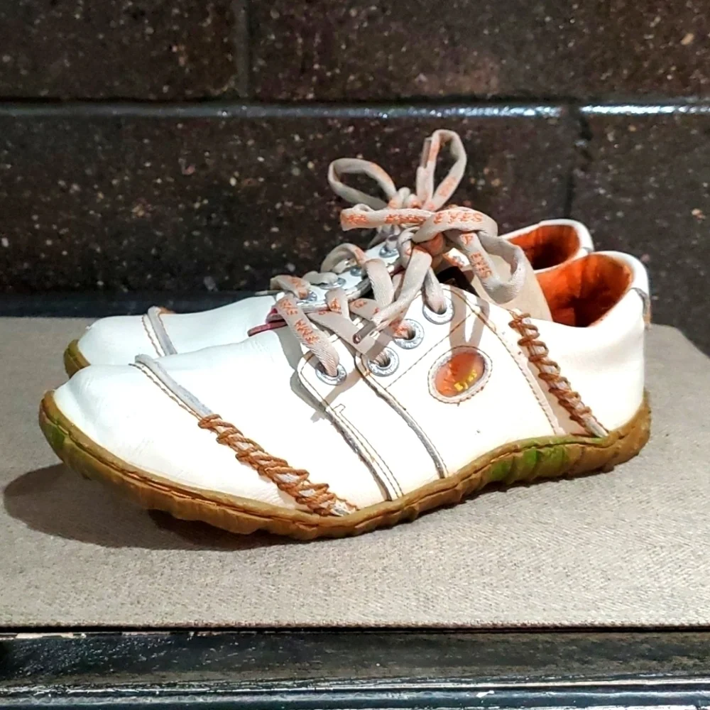 TMA EYES HAND STITCHING SNEAKERS GERMANY UPPER LEATHER WOMENS SIZE 7.5 PATCHWORK